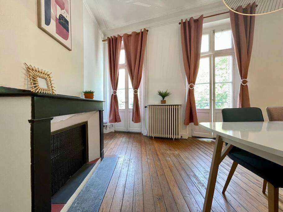 קרקסון Le Varsovie ※ 4 Balcons מראה חיצוני תמונה